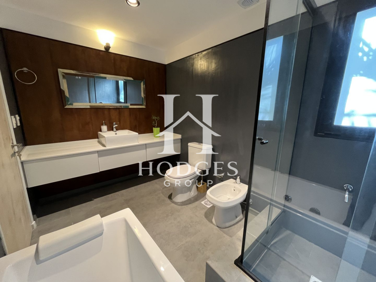 Casa ID.81 - Casa en venta con 3 Dormitorios en Lugano, Punta del Este
