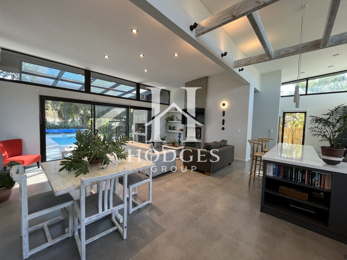 Casa ID.81 - Casa en venta con 3 Dormitorios en Lugano, Punta del Este