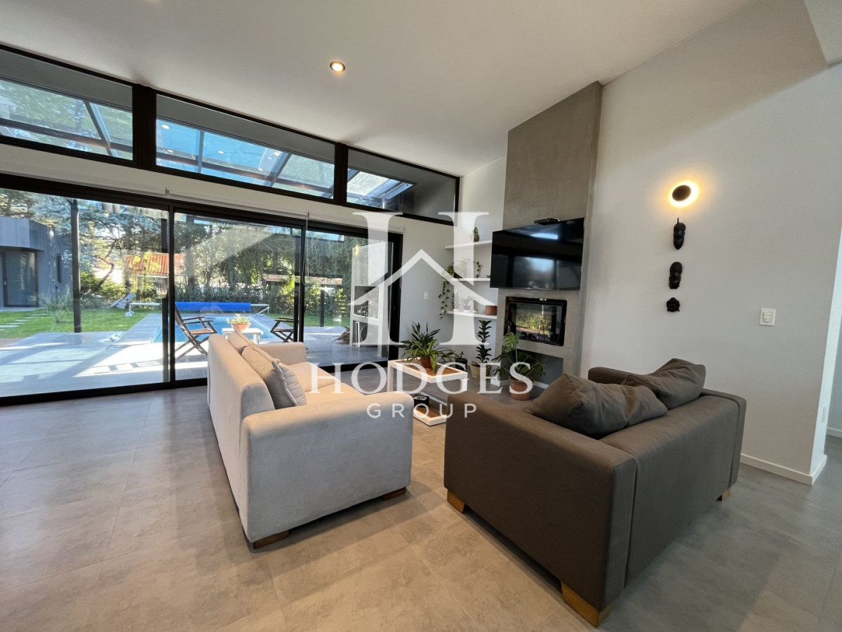 Casa ID.81 - Casa en venta con 3 Dormitorios en Lugano, Punta del Este