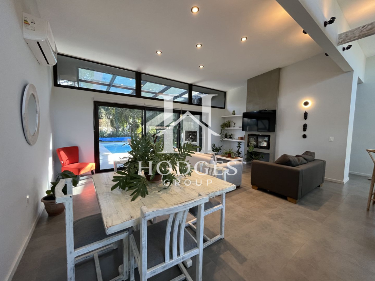 Casa ID.81 - Casa en venta con 3 Dormitorios en Lugano, Punta del Este