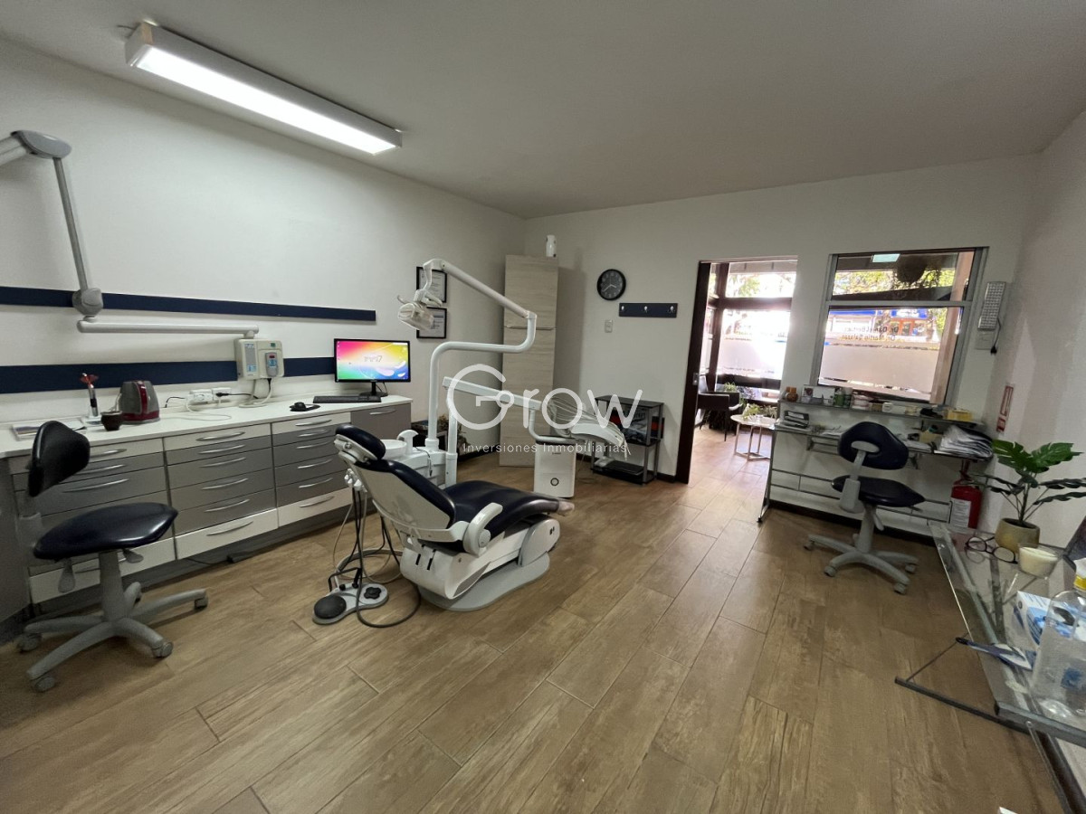 Local Comercial ID.3855 - Local en Venta en Galería Santander, Roosevelt Punta del Este