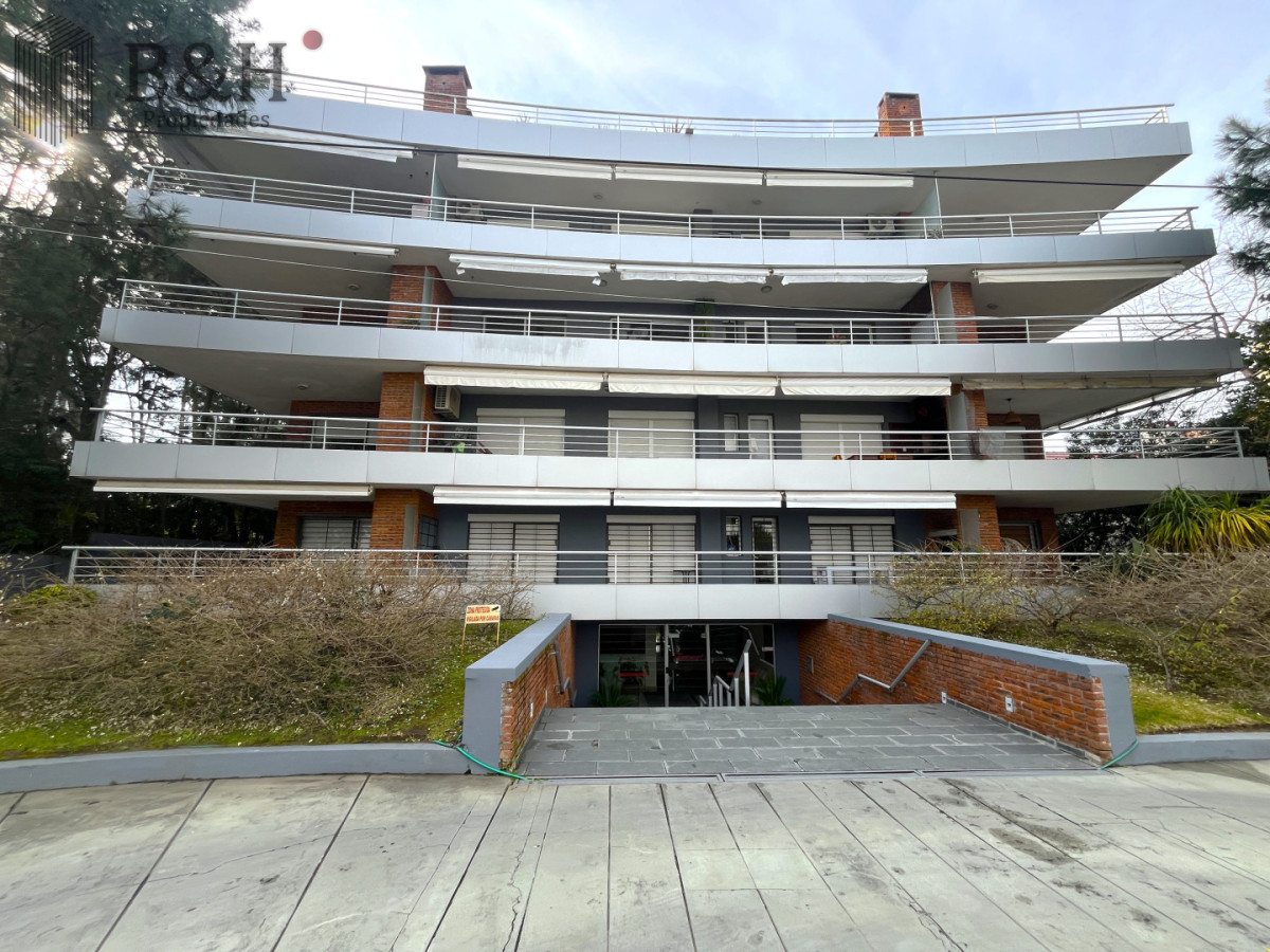 Apartamento ID.7750 - Venta de Apartamento con 2 dormitorios y parrillero propio en Aidy Grill, Punta del Este