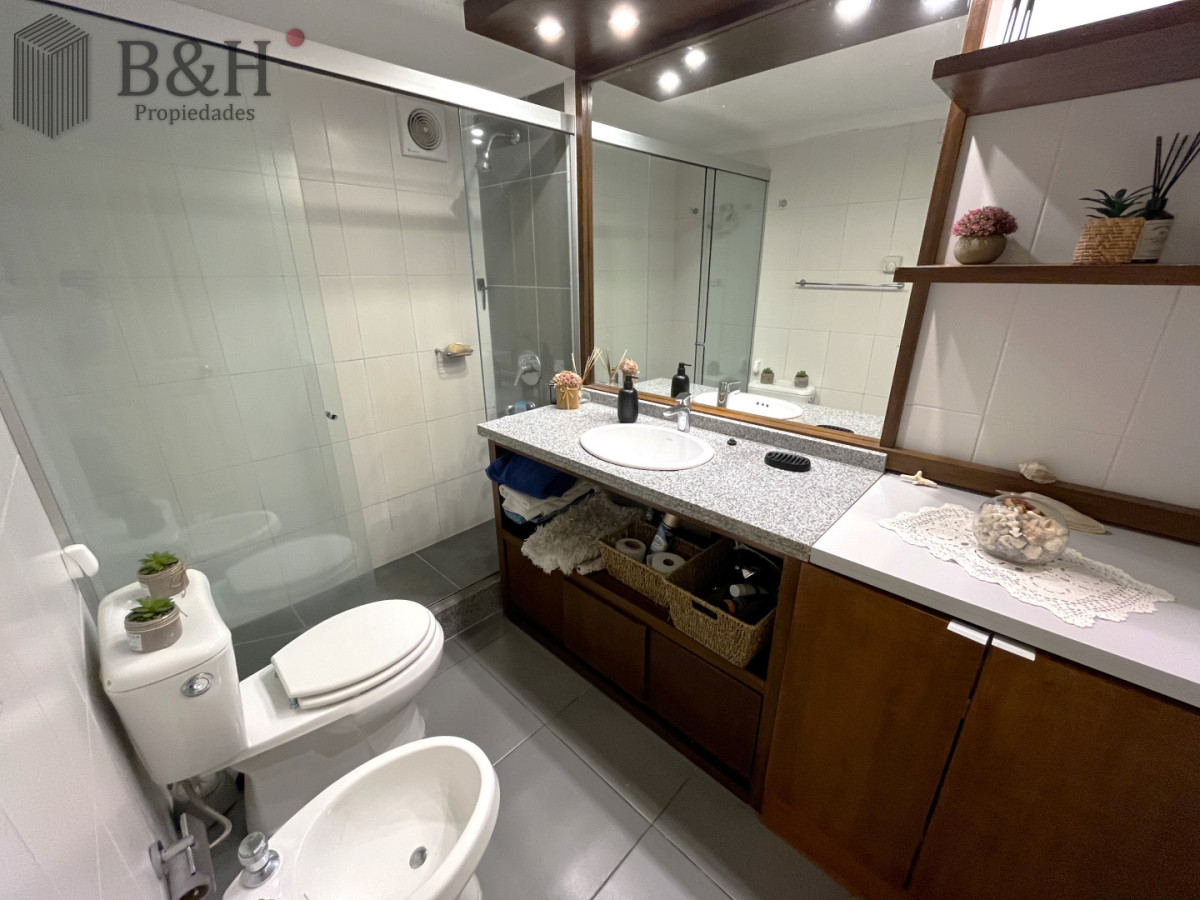 Apartamento ID.7750 - Venta de Apartamento con 2 dormitorios y parrillero propio en Aidy Grill, Punta del Este