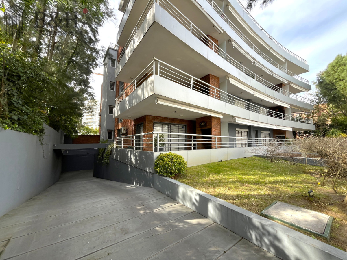 Apartamento ID.7750 - Venta de Apartamento con 2 dormitorios y parrillero propio en Aidy Grill, Punta del Este