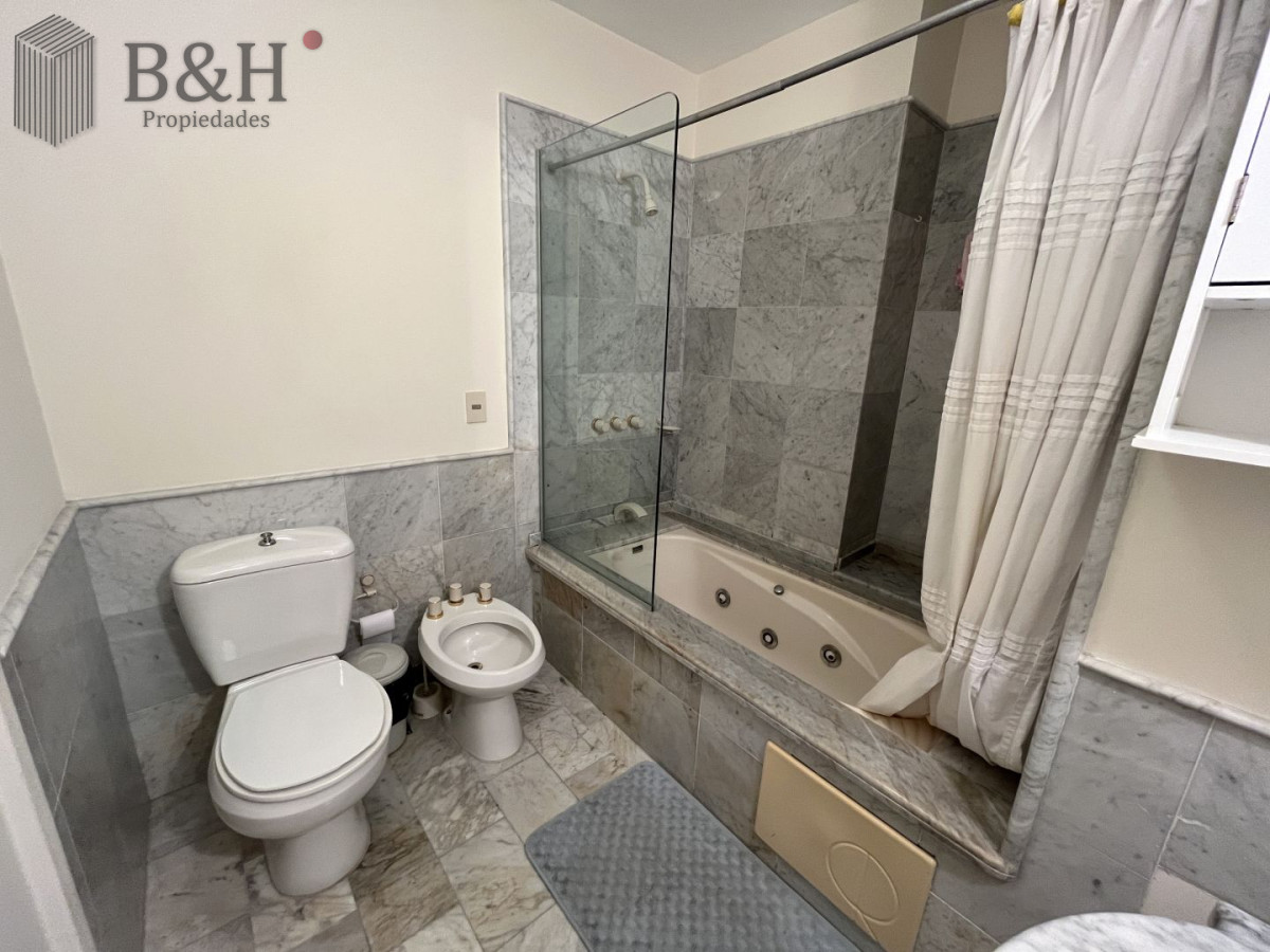 Apartamento ID.7743 - Penthouse en Venta con 4 dormitorios Playa Brava, Punta del Este