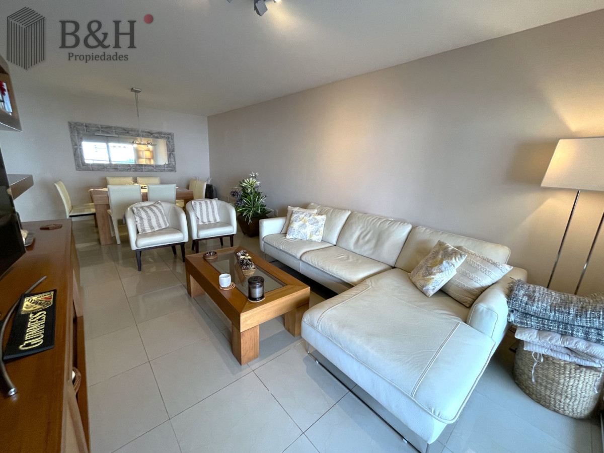 Apartamento ID.7750 - Venta de Apartamento con 2 dormitorios y parrillero propio en Aidy Grill, Punta del Este