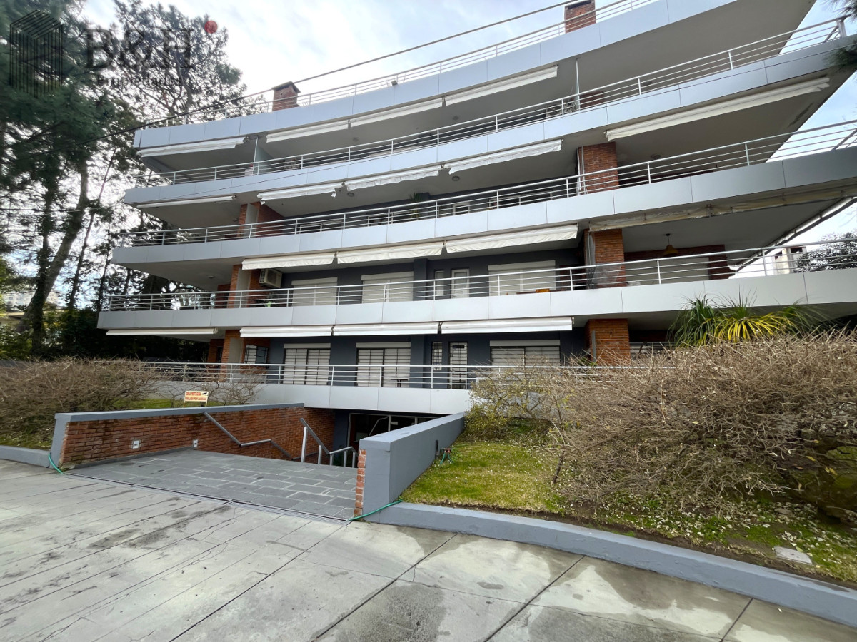 Apartamento ID.7750 - Venta de Apartamento con 2 dormitorios y parrillero propio en Aidy Grill, Punta del Este