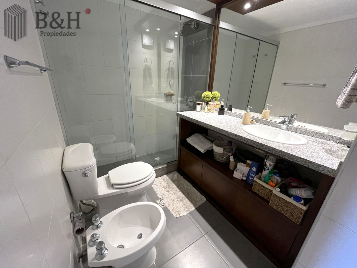 Apartamento ID.7750 - Venta de Apartamento con 2 dormitorios y parrillero propio en Aidy Grill, Punta del Este