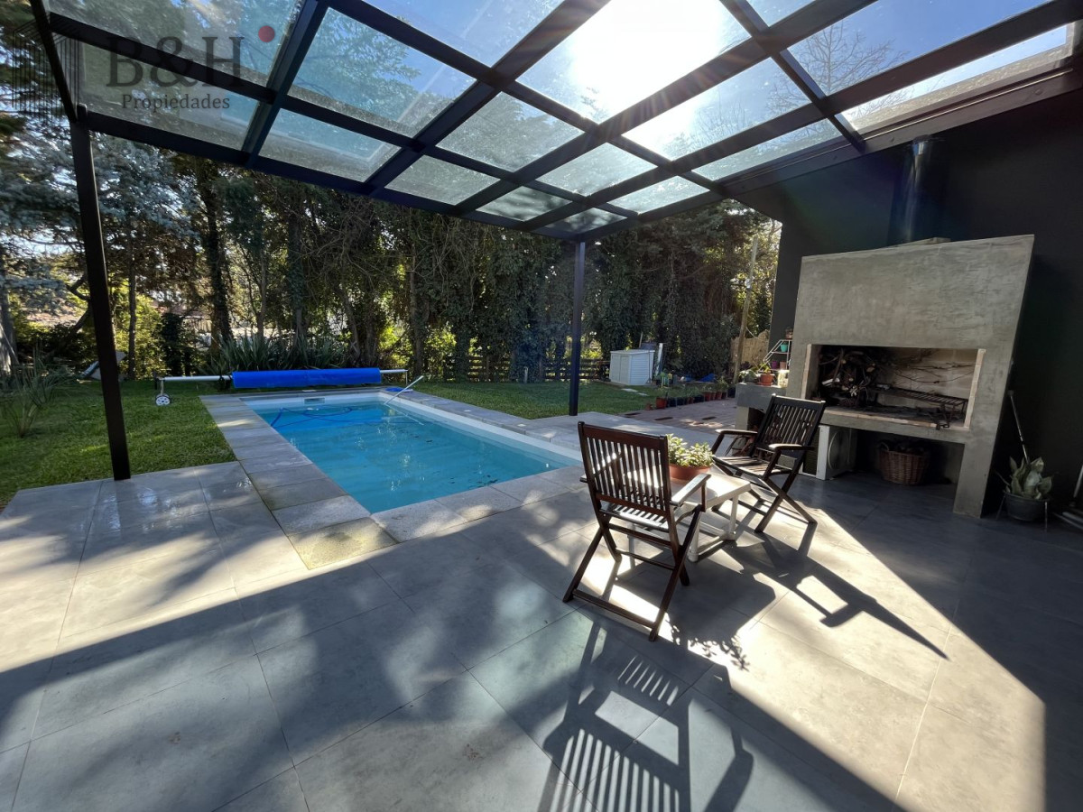 Casa ID.6913 - Casa en venta con 3 Dormitorios en Lugano, Punta del Este