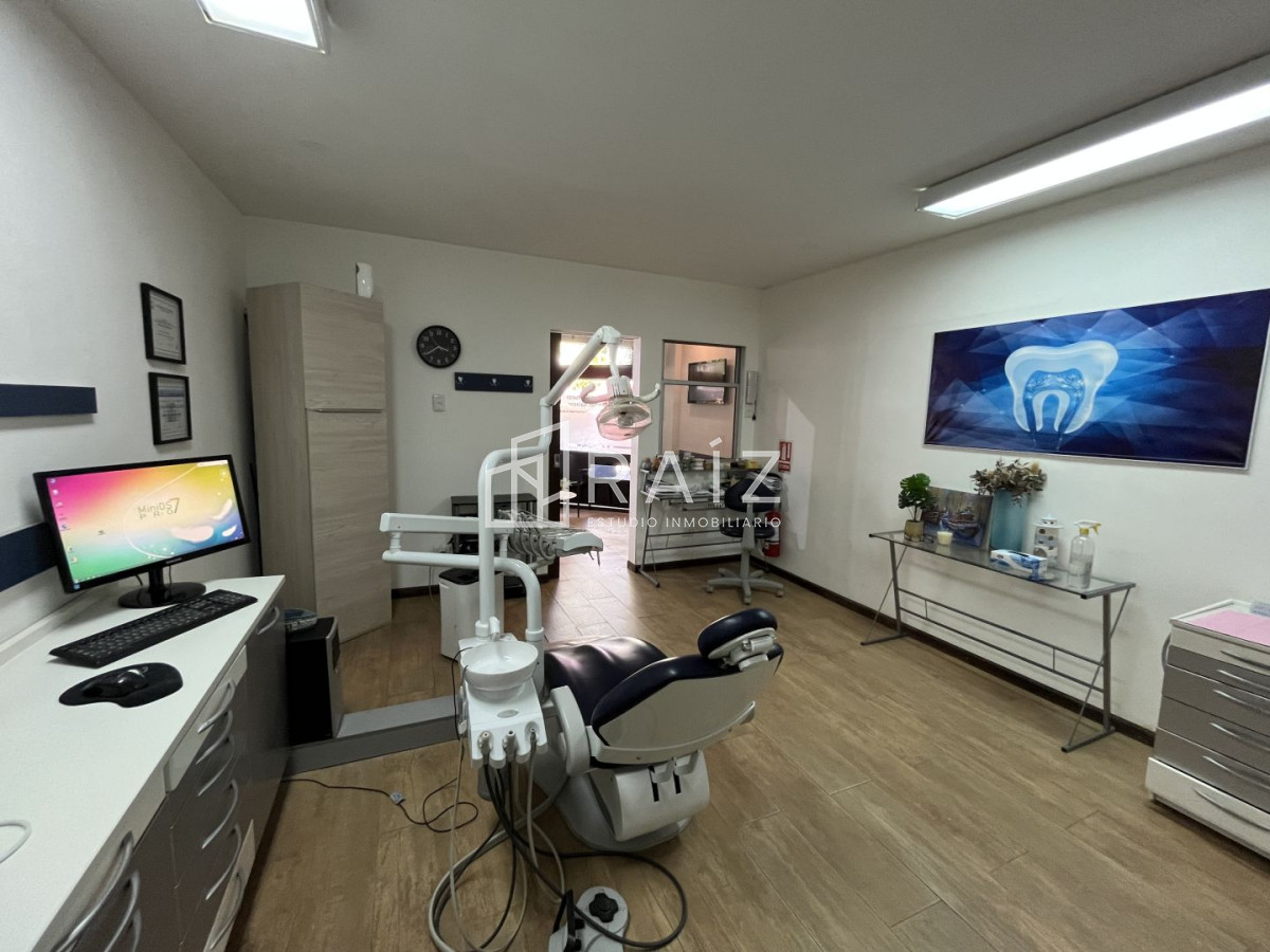 Local Comercial ID.12052 - Local en Venta en Galería Santander, Roosevelt Punta del Este