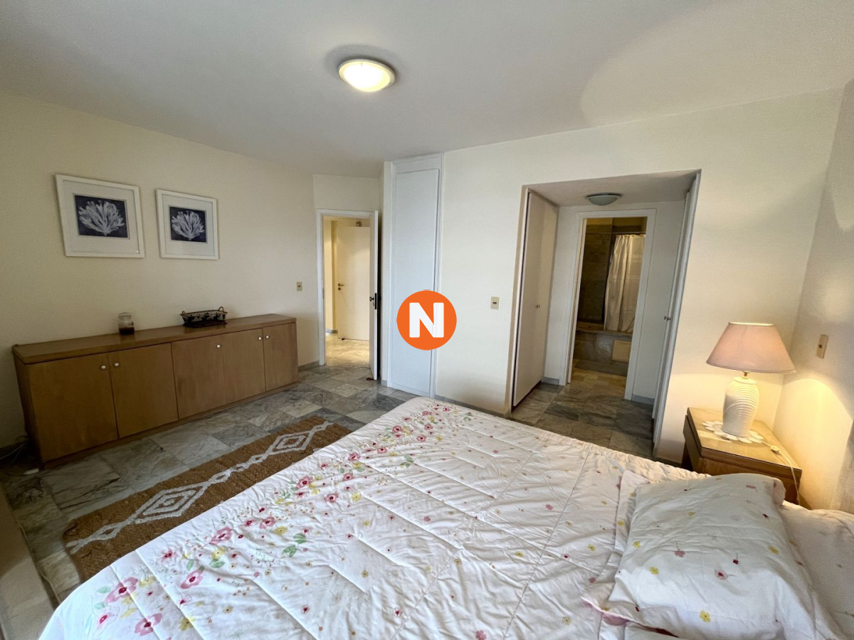 Apartamento Ref.225386 - Penthouse en Venta con 4 dormitorios Playa Brava, Punta del Este