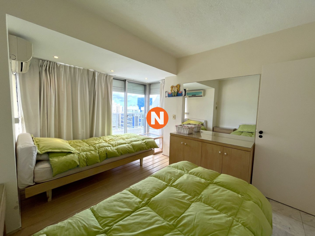 Apartamento Ref.225386 - Penthouse en Venta con 4 dormitorios Playa Brava, Punta del Este