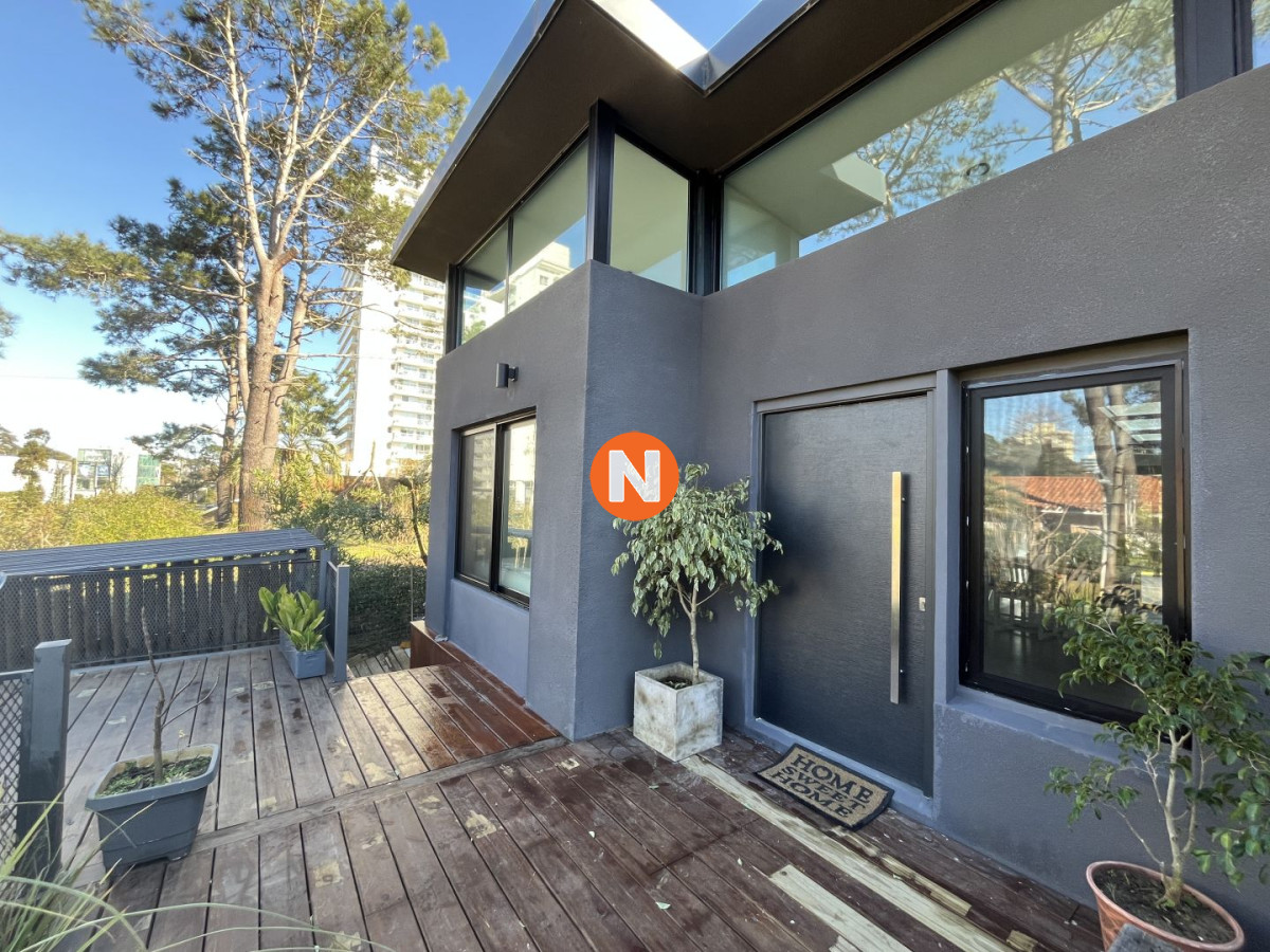 Casa Ref.225087 - Casa en venta con 3 Dormitorios en Lugano, Punta del Este