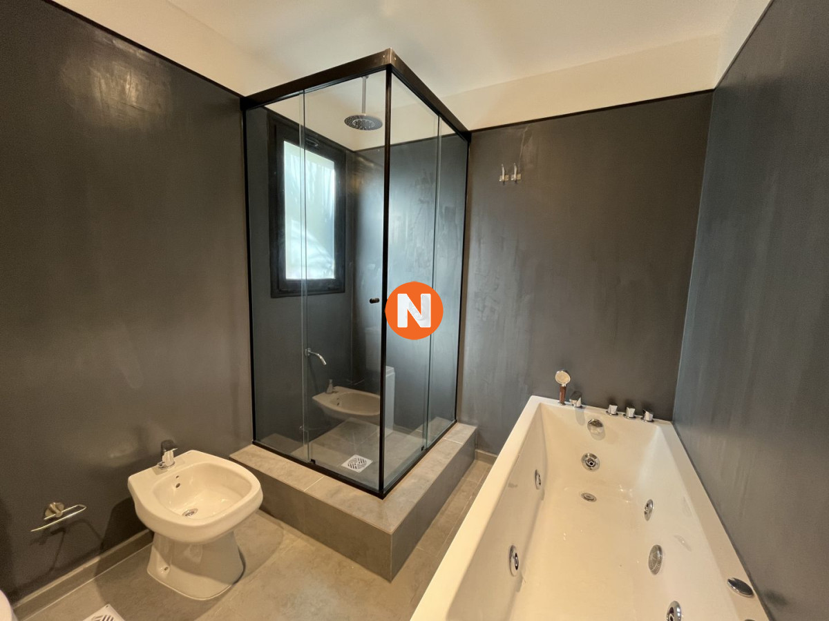 Casa Ref.225087 - Casa en venta con 3 Dormitorios en Lugano, Punta del Este