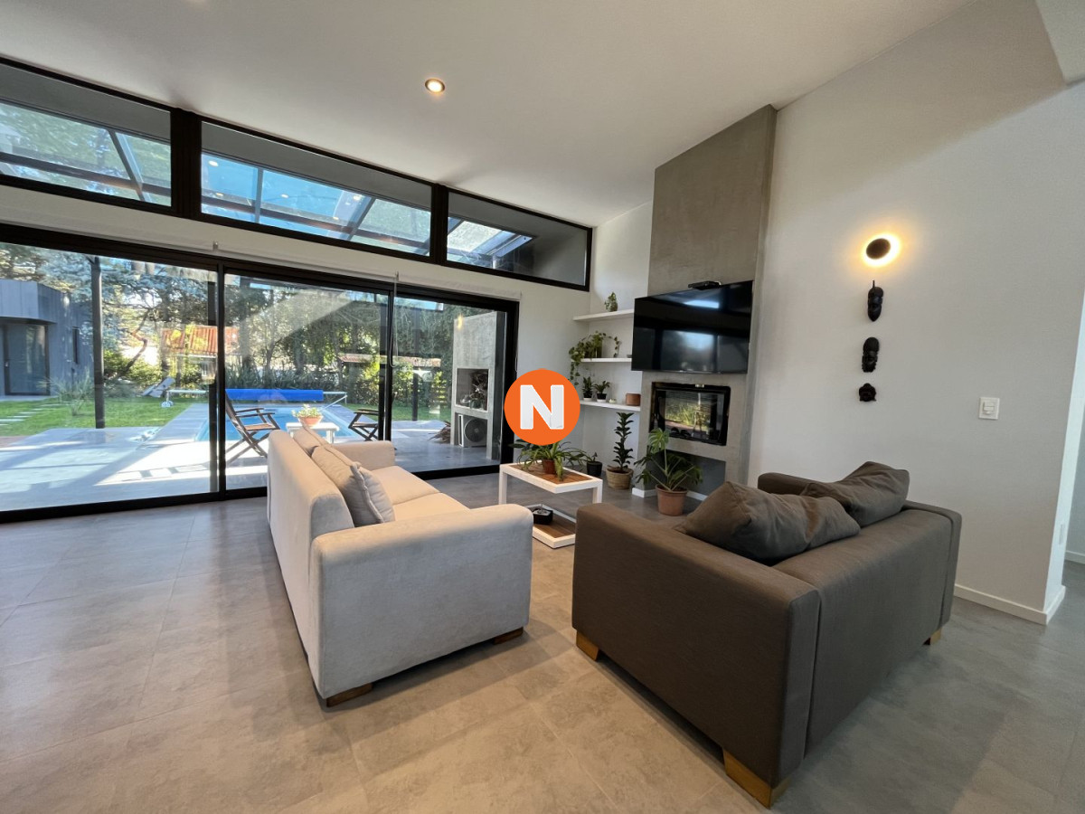 Casa Ref.225087 - Casa en venta con 3 Dormitorios en Lugano, Punta del Este