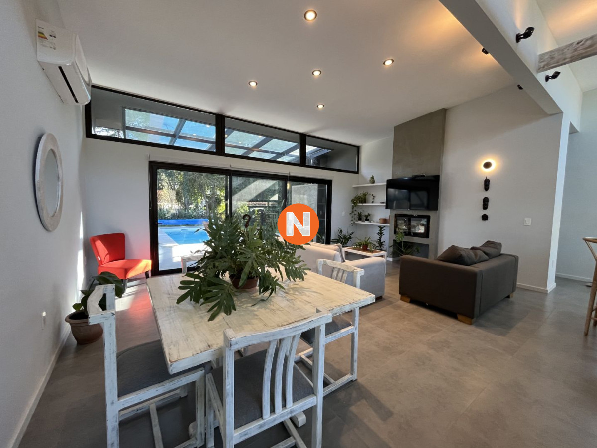 Casa Ref.225087 - Casa en venta con 3 Dormitorios en Lugano, Punta del Este