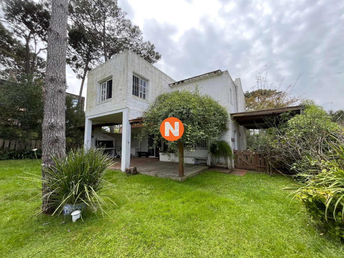 Casa Ref.225095 - Casa en Venta con 3 Dormitorios en Montoya, La Barra