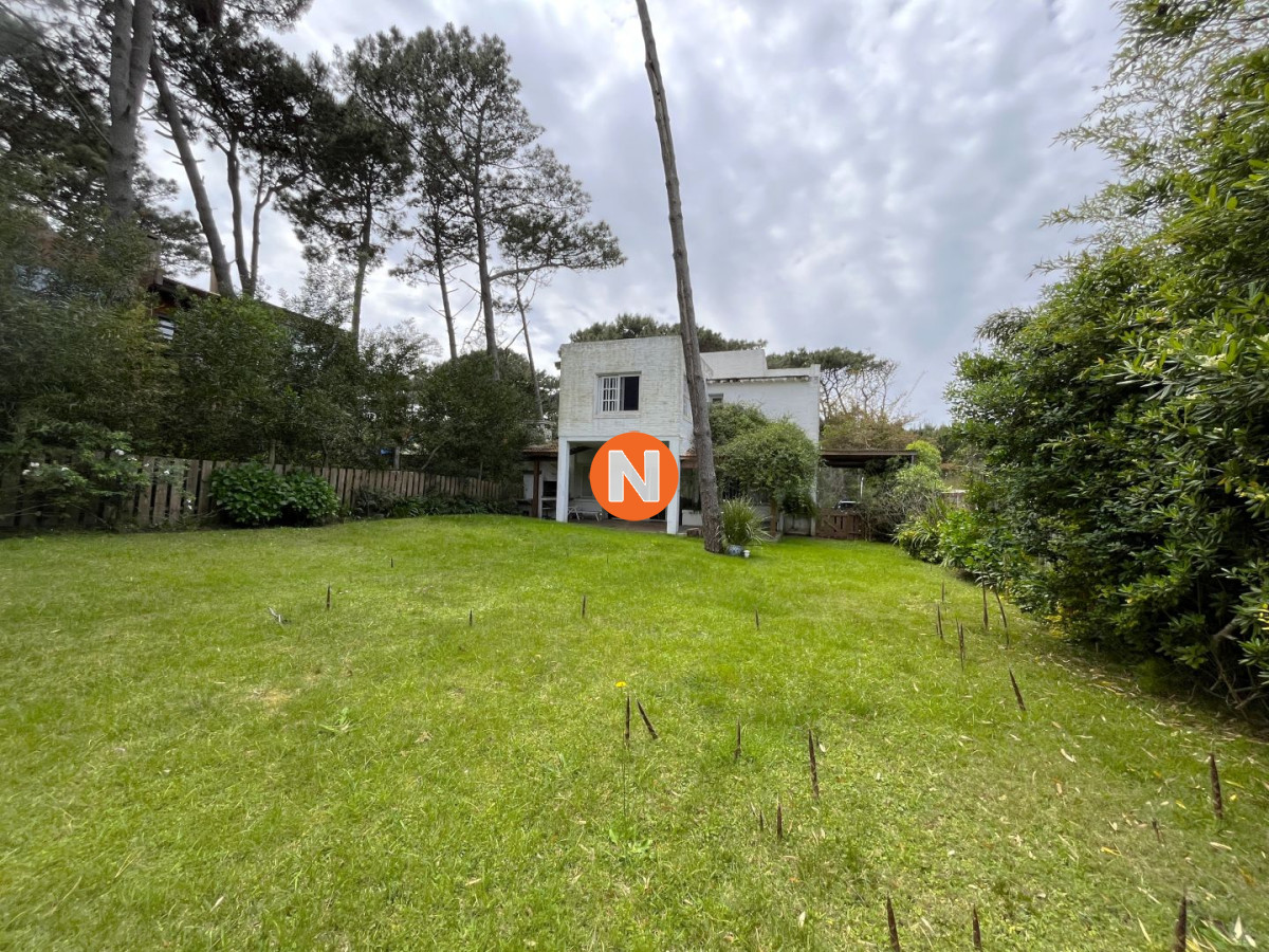 Casa Ref.225095 - Casa en Venta con 3 Dormitorios en Montoya, La Barra