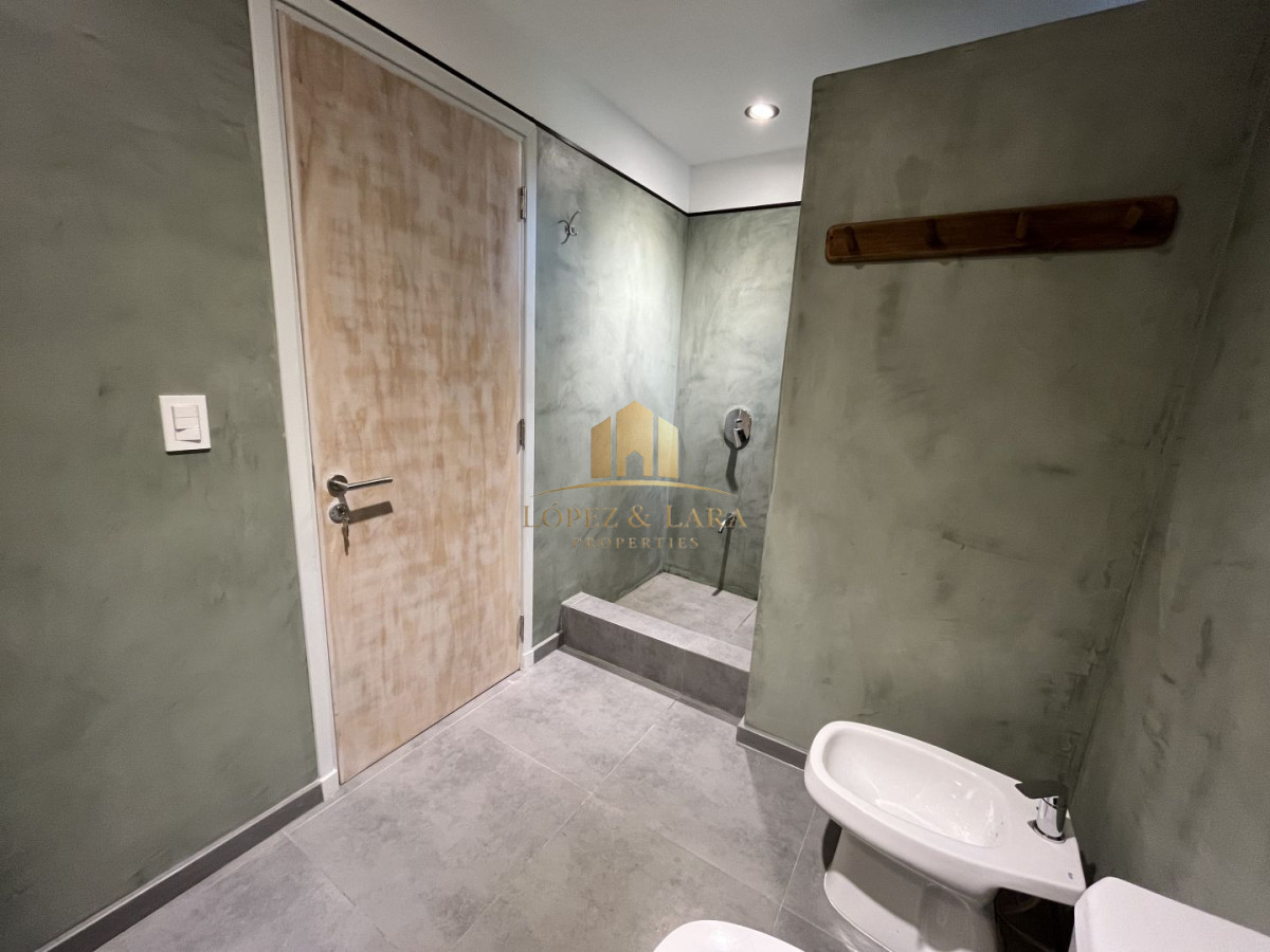 Casa ID.330 - Casa en venta con 3 Dormitorios en Lugano, Punta del Este