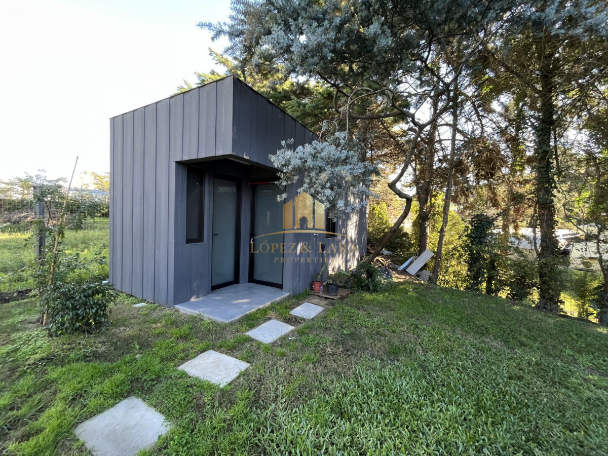 Casa ID.330 - Casa en venta con 3 Dormitorios en Lugano, Punta del Este