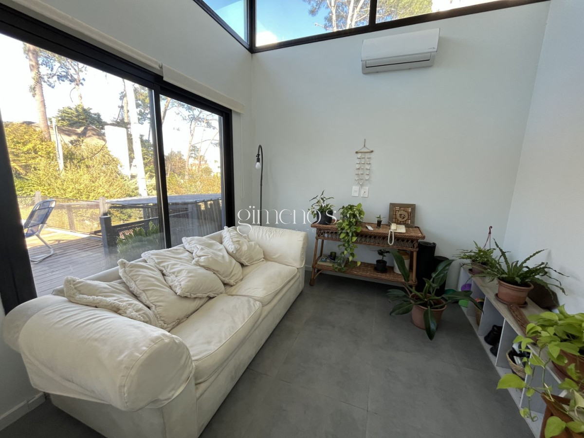 Casa ID.1218 - Casa en venta con 3 Dormitorios en Lugano, Punta del Este