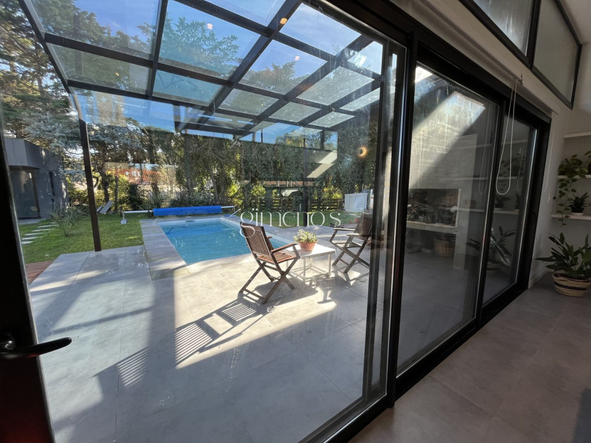 Casa ID.1218 - Casa en venta con 3 Dormitorios en Lugano, Punta del Este