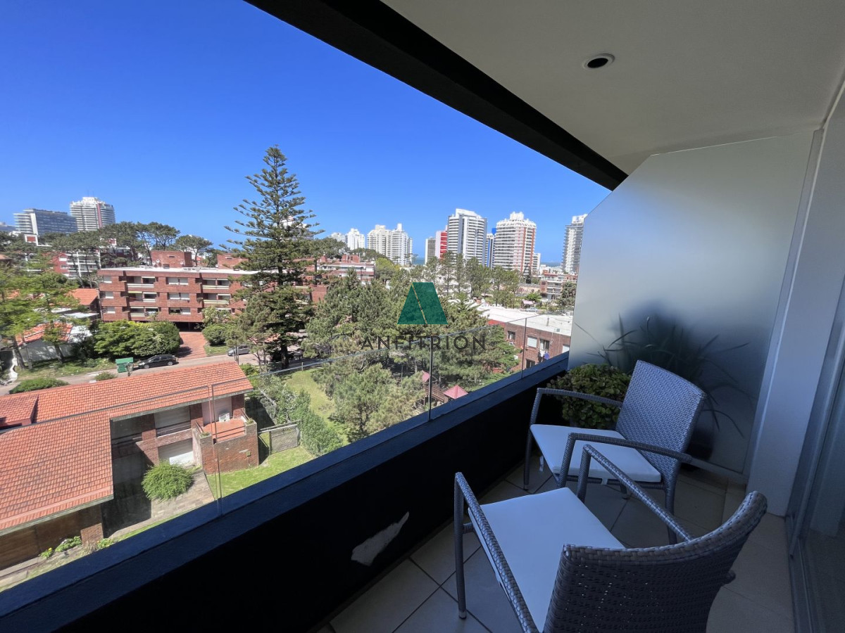 Apartamento ID.387 - Venta de Apartamento 3 Dormitorios en Playa Mansa, Torre del Mar, Punta del Este