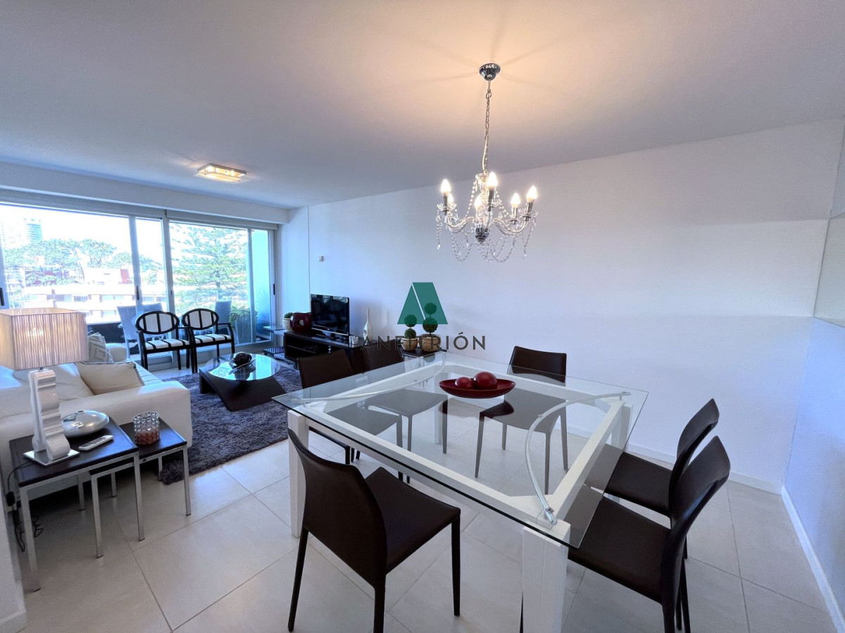 Apartamento ID.387 - Venta de Apartamento 3 Dormitorios en Playa Mansa, Torre del Mar, Punta del Este