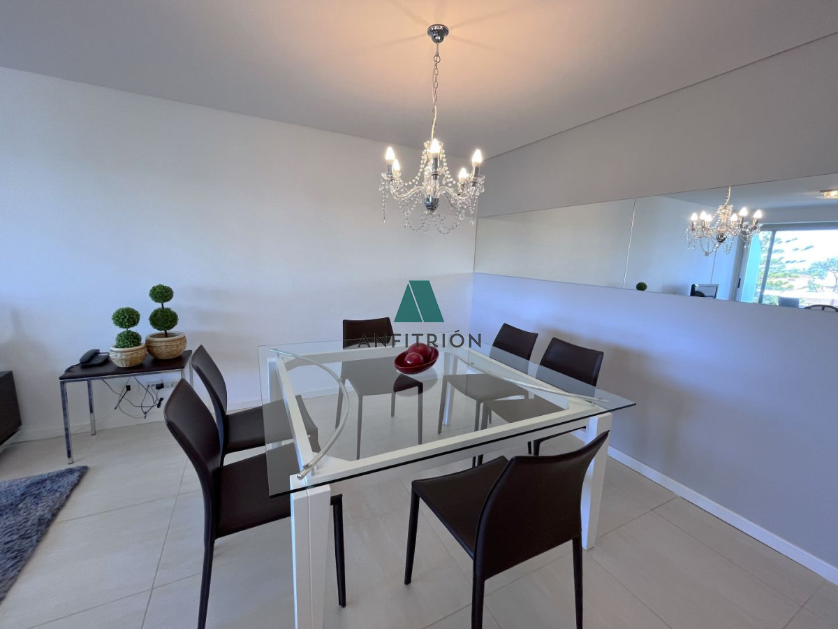 Apartamento ID.387 - Venta de Apartamento 3 Dormitorios en Playa Mansa, Torre del Mar, Punta del Este