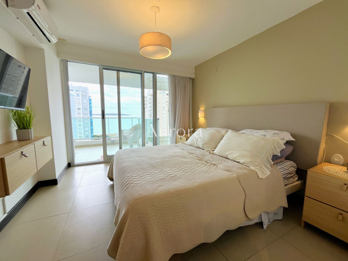 Apartamento ID.98 - Apartamento en Venta 2 dormitorios Playa Mansa, Edificio Gala Tower