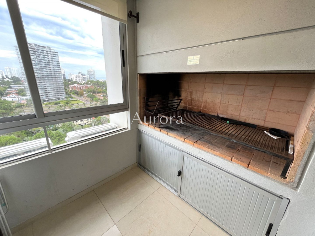 Apartamento ID.98 - Apartamento en Venta 2 dormitorios Playa Mansa, Edificio Gala Tower