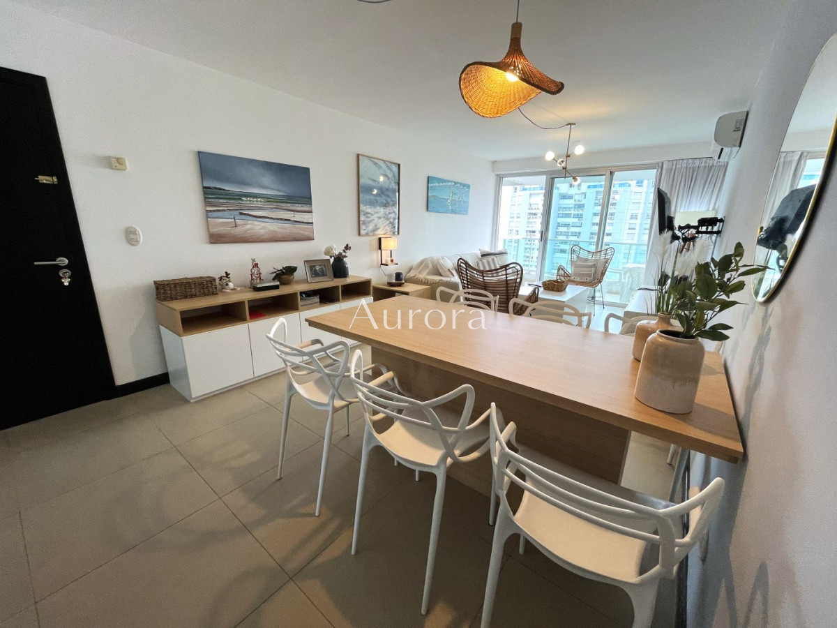 Apartamento ID.98 - Apartamento en Venta 2 dormitorios Playa Mansa, Edificio Gala Tower