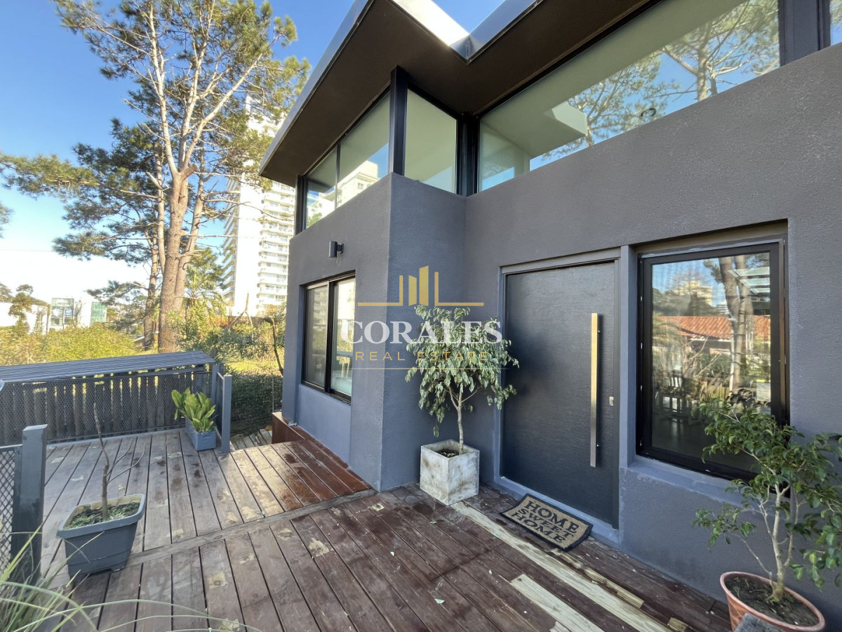 Casa en venta con 3 Dormitorios en Lugano, Punta del Este