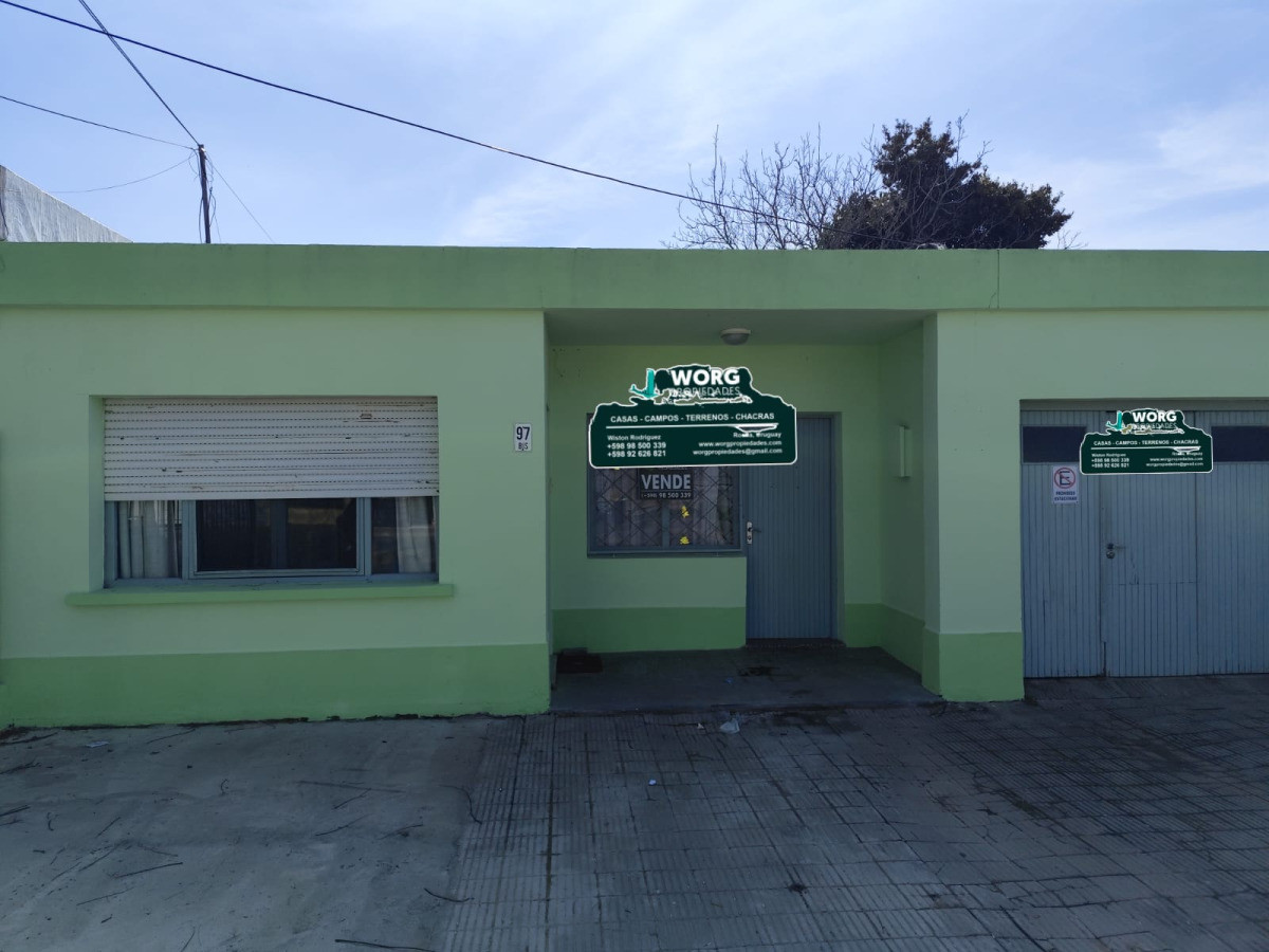 Amplia casa sobre La Avenida Ituzaingó