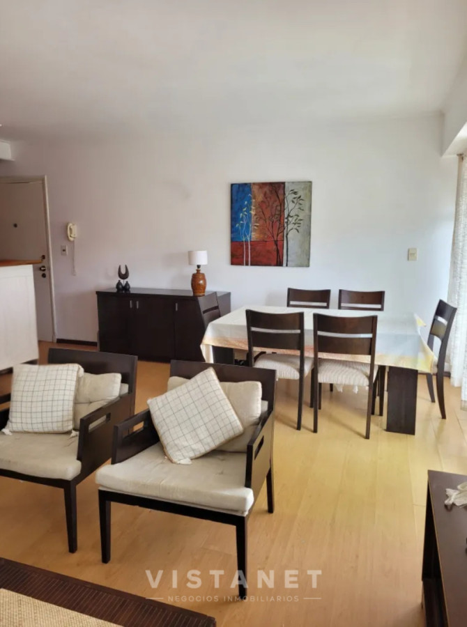Apartamento ID.239/Venta-Apartamento-de-2-Dormitorios-en-Punta-del-Este-sobre-Rambla- - Venta Apartamento de 2 Dormitorios en Punta del Este sobre Rambla 