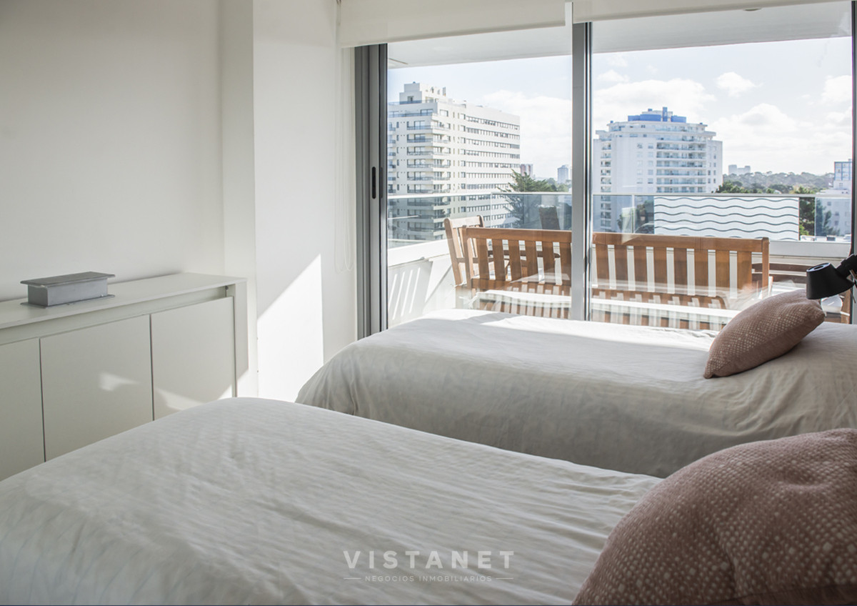 Apartamento ID.186/Venta-Apartamento-Tres-Dormitorios-Punta-del-Este- - Venta Apartamento Tres Dormitorios Punta del Este 