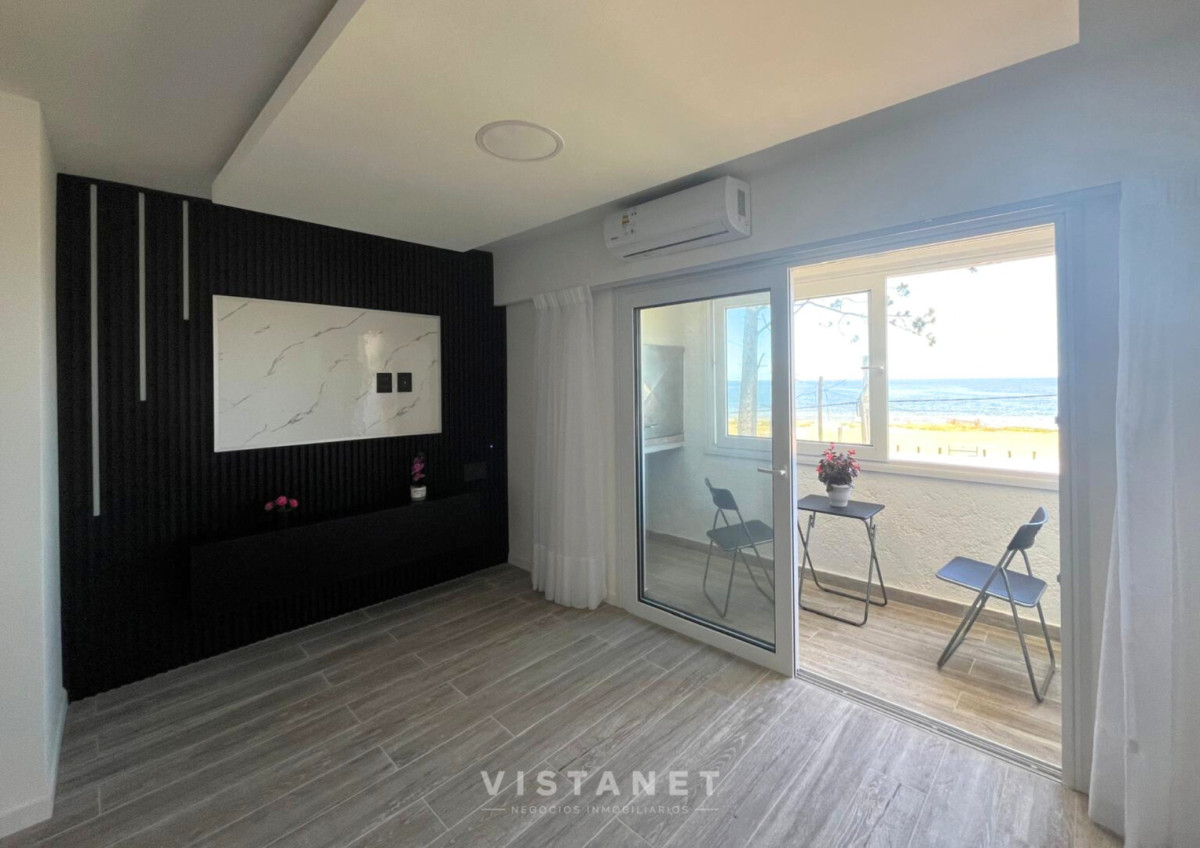 Apartamento ID.249/Venta-de-Apartamento-de-2-Dormitorios-sobre-Rambla,-en-Atlantida - Venta de Apartamento de 2 Dormitorios sobre Rambla, en Atlantida