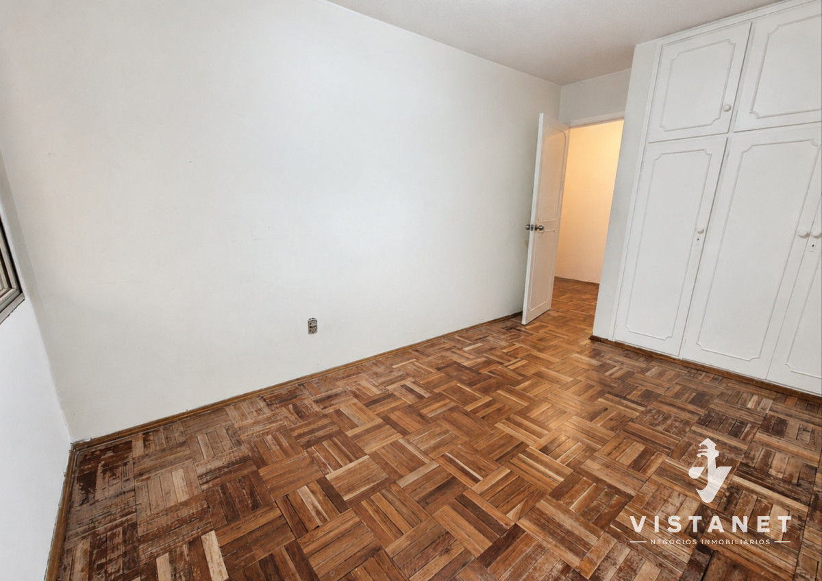 Apartamento ID.442/Venta-Apartamento-de-4-Dormitorios-en-Punta-Carretas-casi-rambla - Venta Apartamento de 4 Dormitorios en Punta Carretas casi rambla