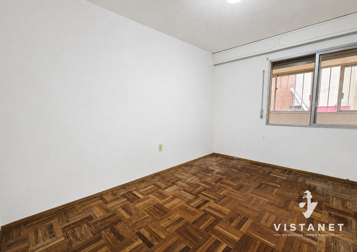 Apartamento ID.442/Venta-Apartamento-de-4-Dormitorios-en-Punta-Carretas-casi-rambla - Venta Apartamento de 4 Dormitorios en Punta Carretas casi rambla