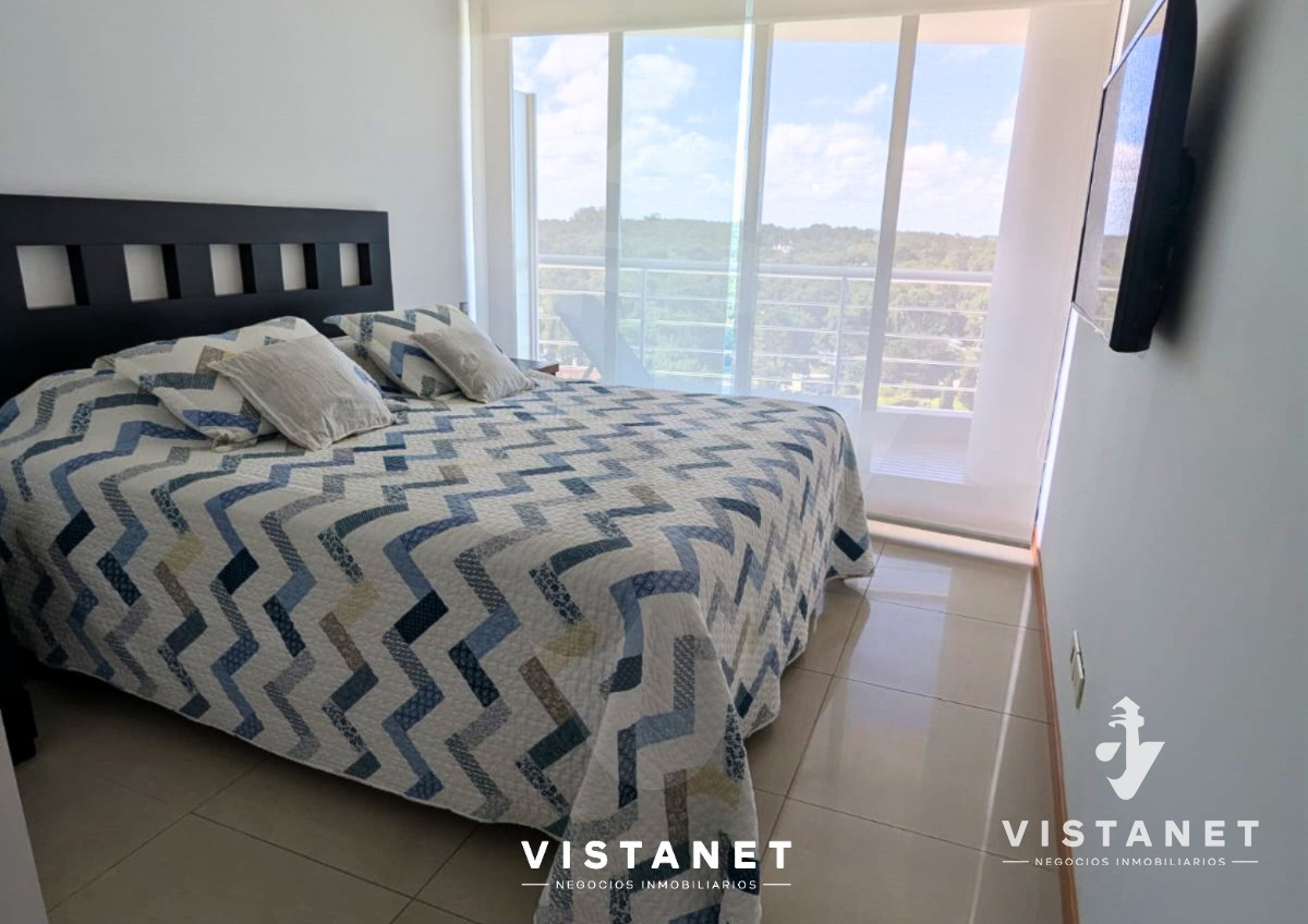 Apartamento ID.8/Apartamento-En-Alquiler-Anual,-2-Dormitorios-Con-Vista-Al-Mar - Apartamento En Alquiler Anual, 2 Dormitorios Con Vista Al Mar