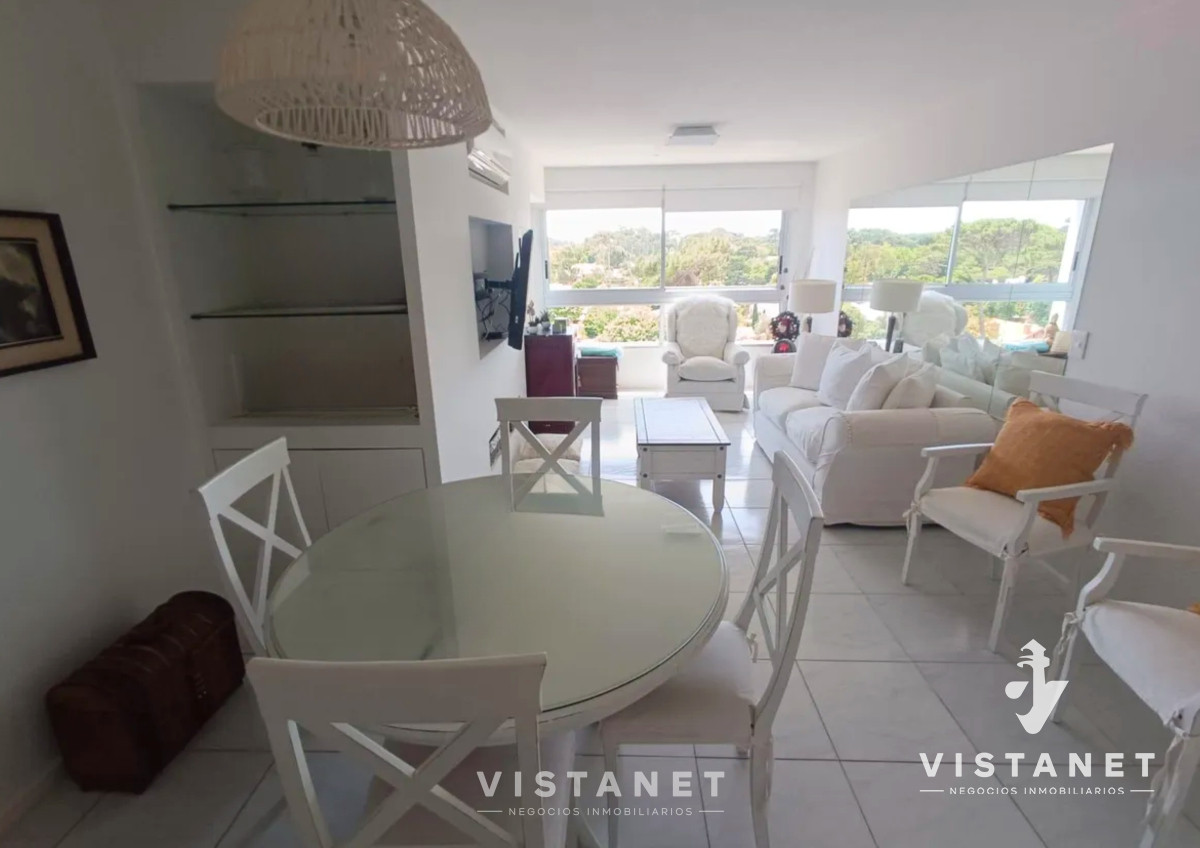 Apartamento ID.145/Apartamento-de-2-dormitorios-en-Punta-del-Este-en-Alquiler-anual - Apartamento de 2 dormitorios en Punta del Este en Alquiler anual