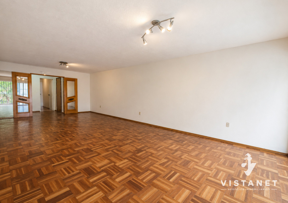 Apartamento ID.442/Venta-Apartamento-de-4-Dormitorios-en-Punta-Carretas-casi-rambla - Venta Apartamento de 4 Dormitorios en Punta Carretas casi rambla