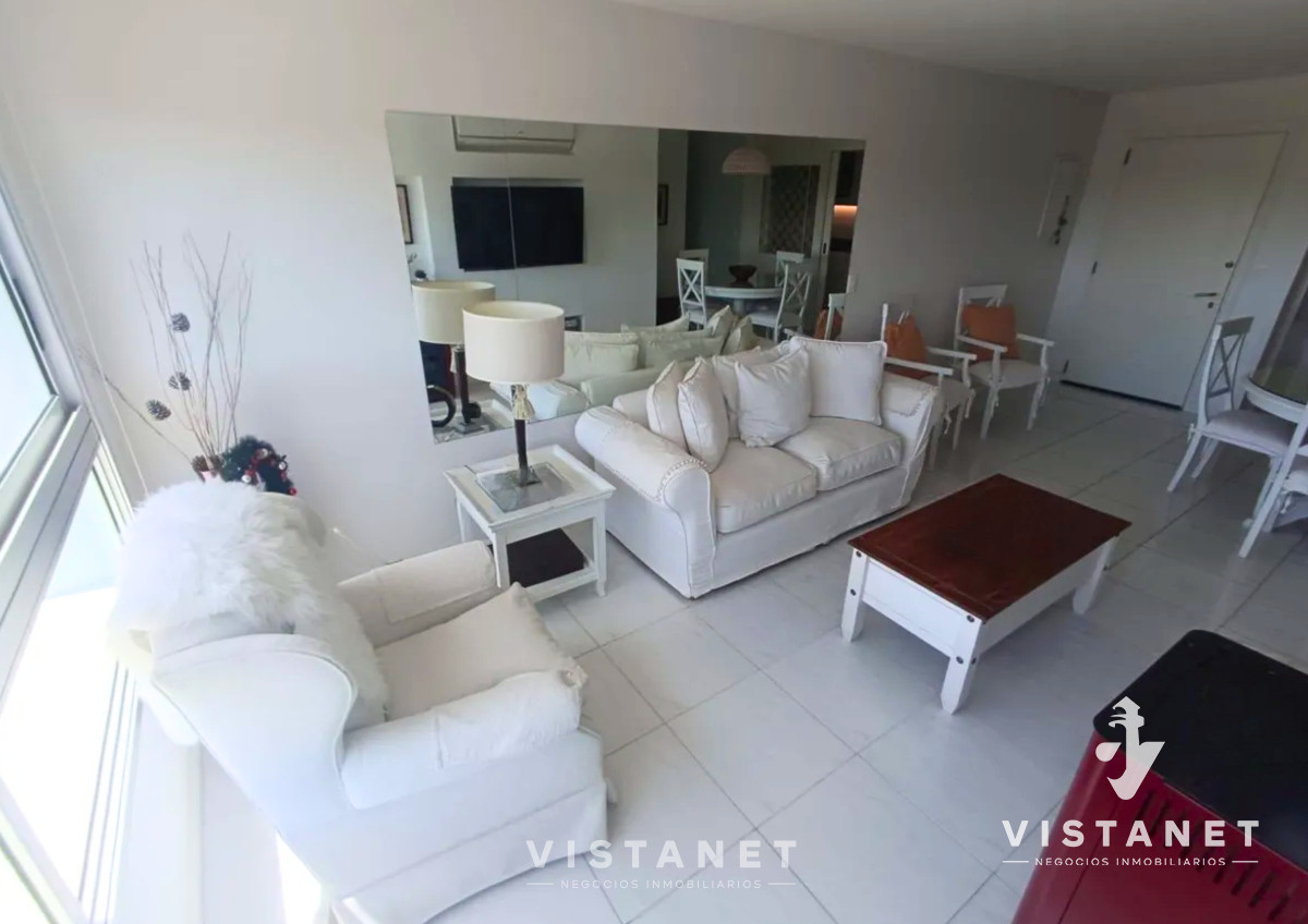 Apartamento ID.145/Apartamento-de-2-dormitorios-en-Punta-del-Este-en-Alquiler-anual - Apartamento de 2 dormitorios en Punta del Este en Alquiler anual