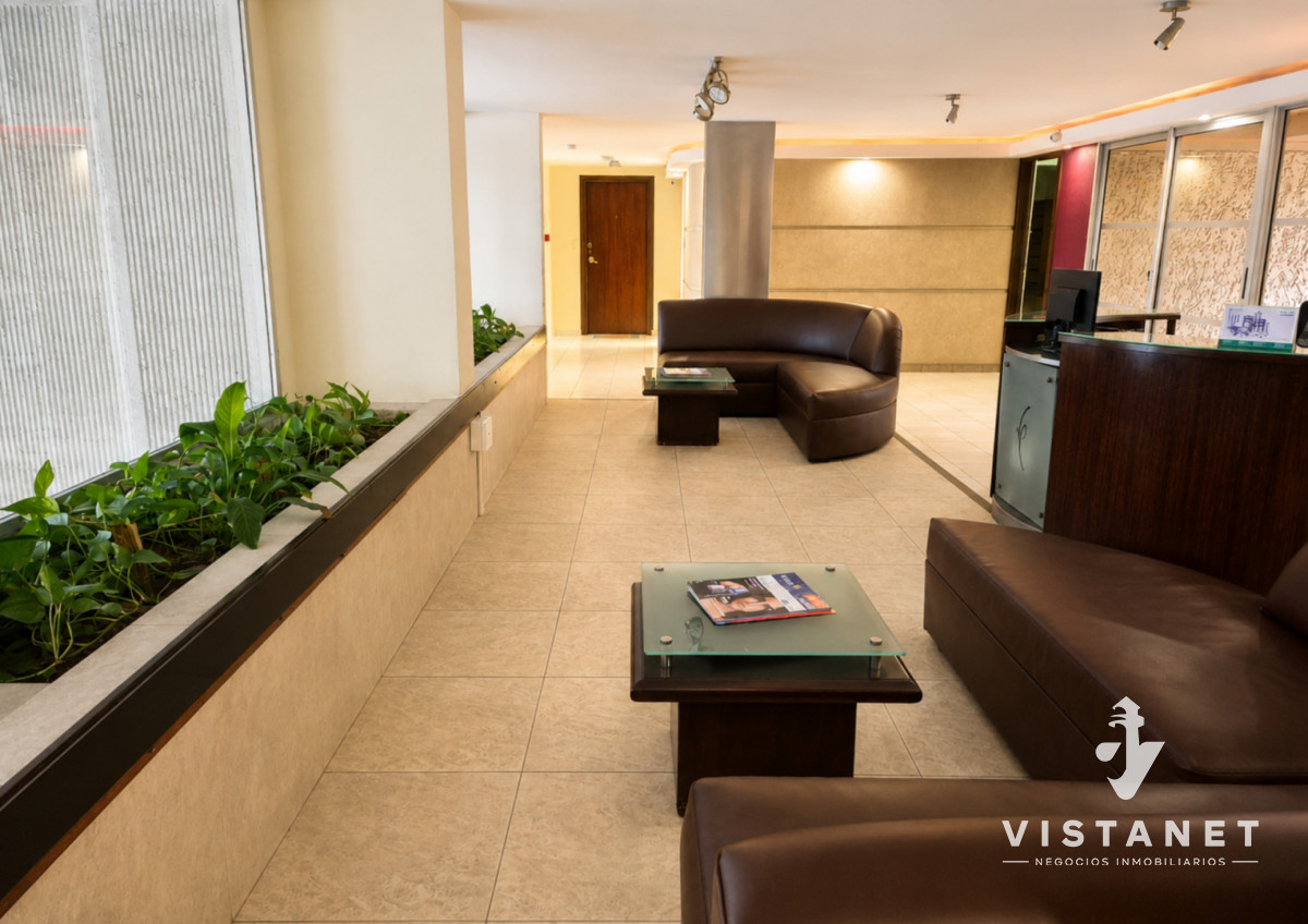 Apartamento ID.442/Venta-Apartamento-de-4-Dormitorios-en-Punta-Carretas-casi-rambla - Venta Apartamento de 4 Dormitorios en Punta Carretas casi rambla
