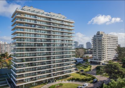 Apartamento ID.186/Venta-Apartamento-Tres-Dormitorios-Punta-del-Este- - Venta Apartamento Tres Dormitorios Punta del Este 