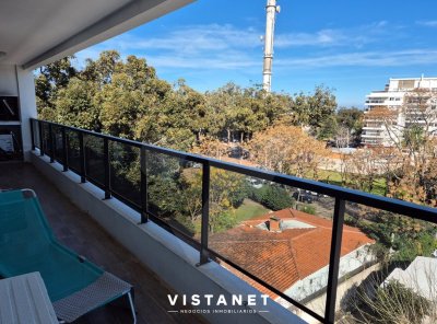 Apartamento En Venta En El Centro De Atlántida 