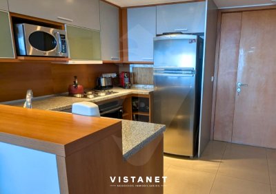 Apartamento ID.8/Apartamento-En-Alquiler-Anual,-2-Dormitorios-Con-Vista-Al-Mar - Apartamento En Alquiler Anual, 2 Dormitorios Con Vista Al Mar