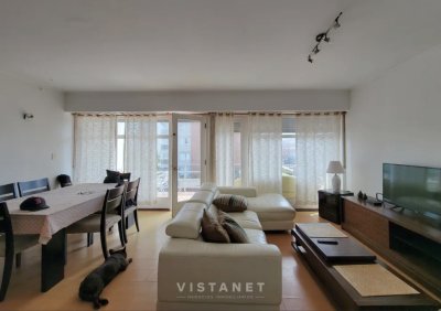 Apartamento ID.239/Venta-Apartamento-de-2-Dormitorios-en-Punta-del-Este-sobre-Rambla- - Venta Apartamento de 2 Dormitorios en Punta del Este sobre Rambla 