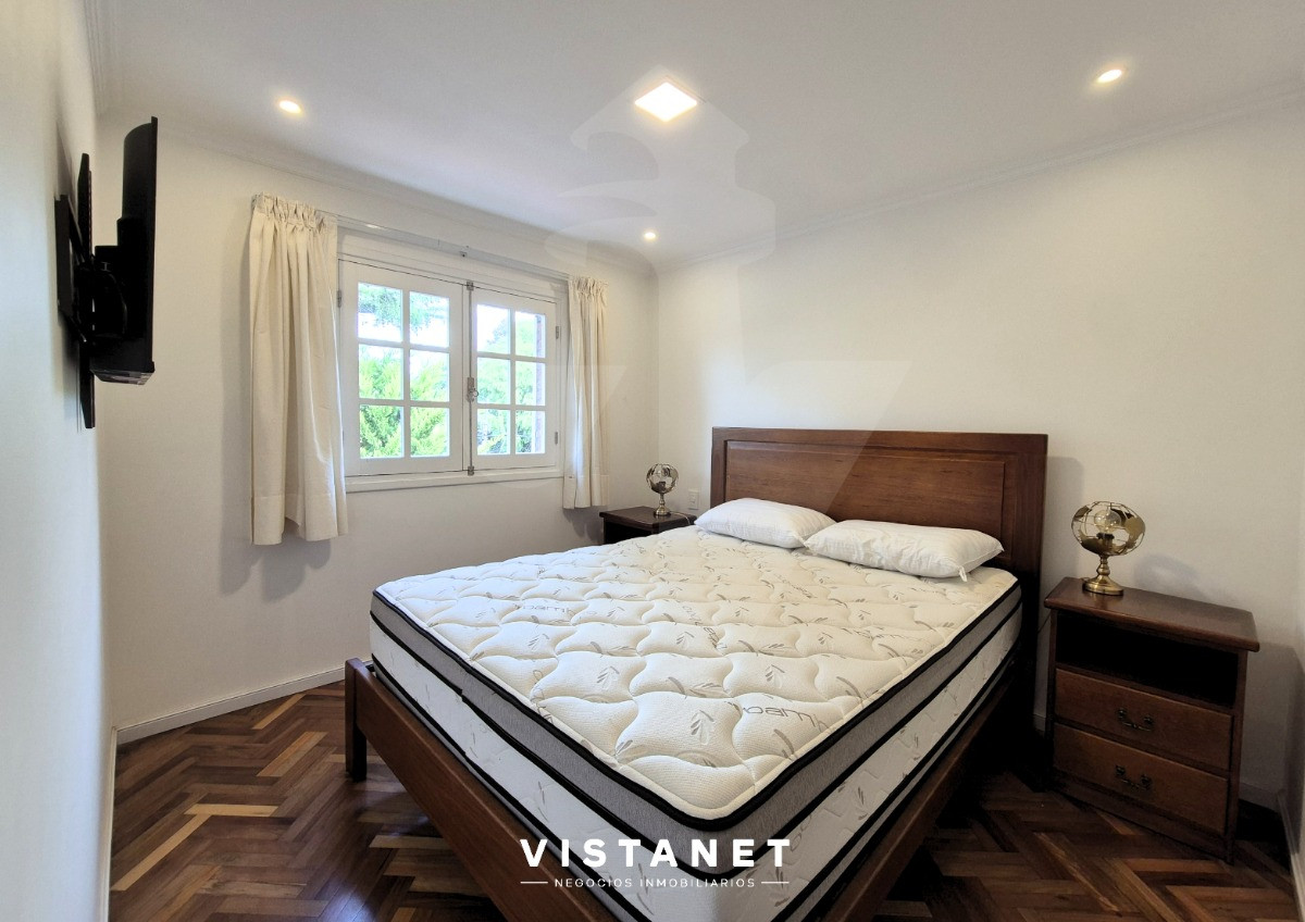 Casa ID.14 - Gran Casa Familiar En Alquiler Anual, 5 Dormitorios En Punta Del Este