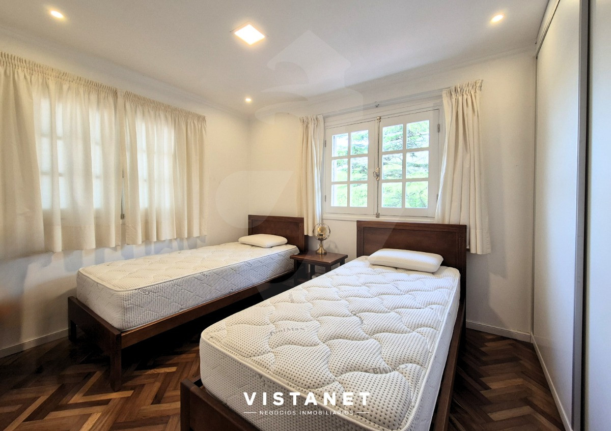 Casa ID.14 - Gran Casa Familiar En Alquiler Anual, 5 Dormitorios En Punta Del Este